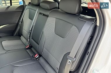 Внедорожник / Кроссовер Kia Niro 2023 в Ровно