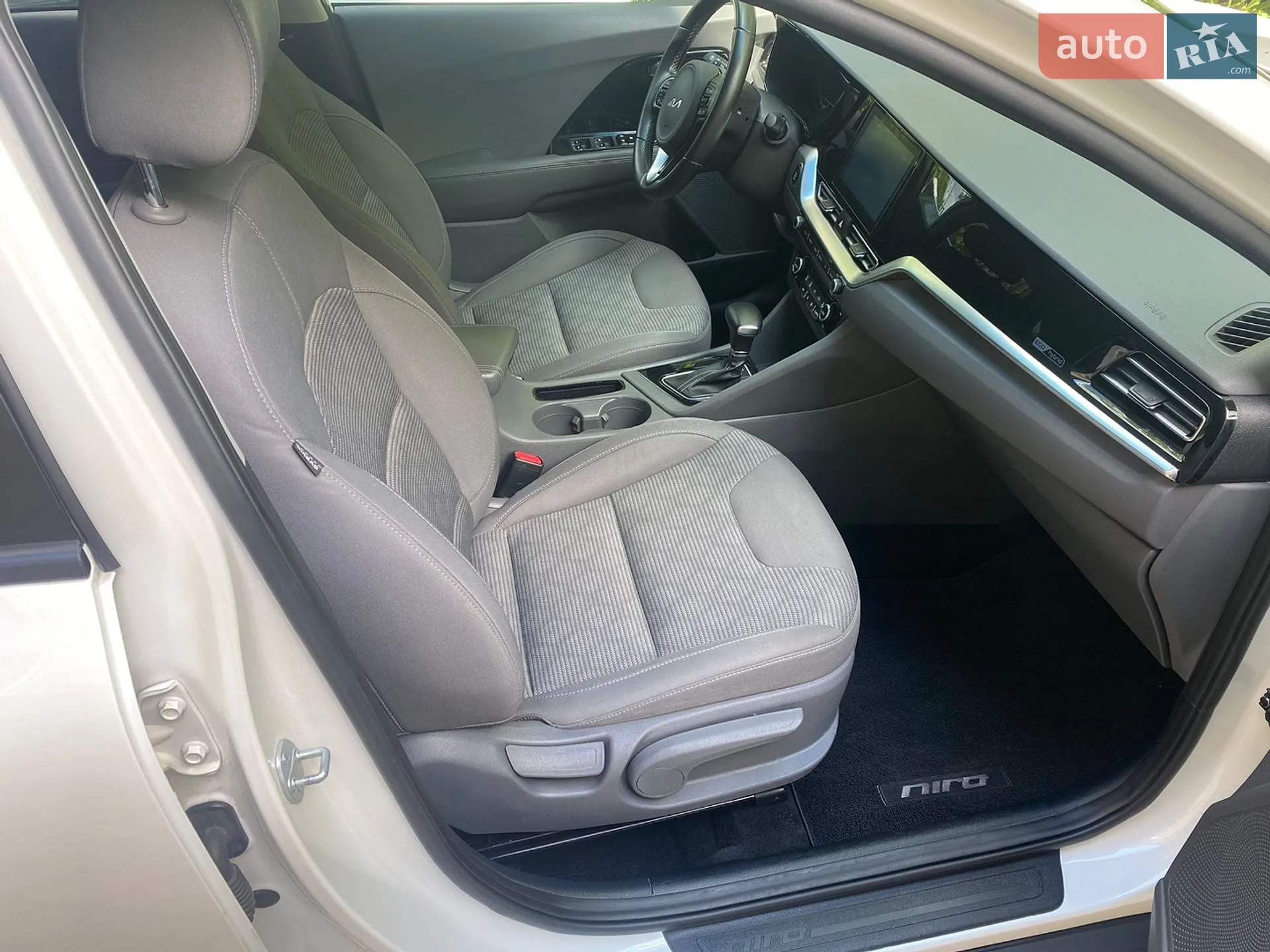 2021 Kia Niro - мініатюра 75