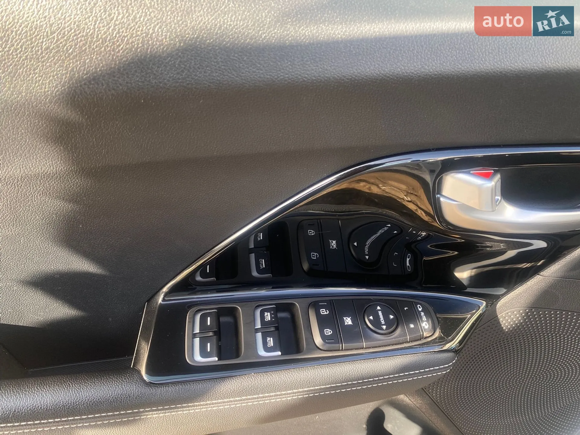 2020 Kia Niro - мініатюра 24