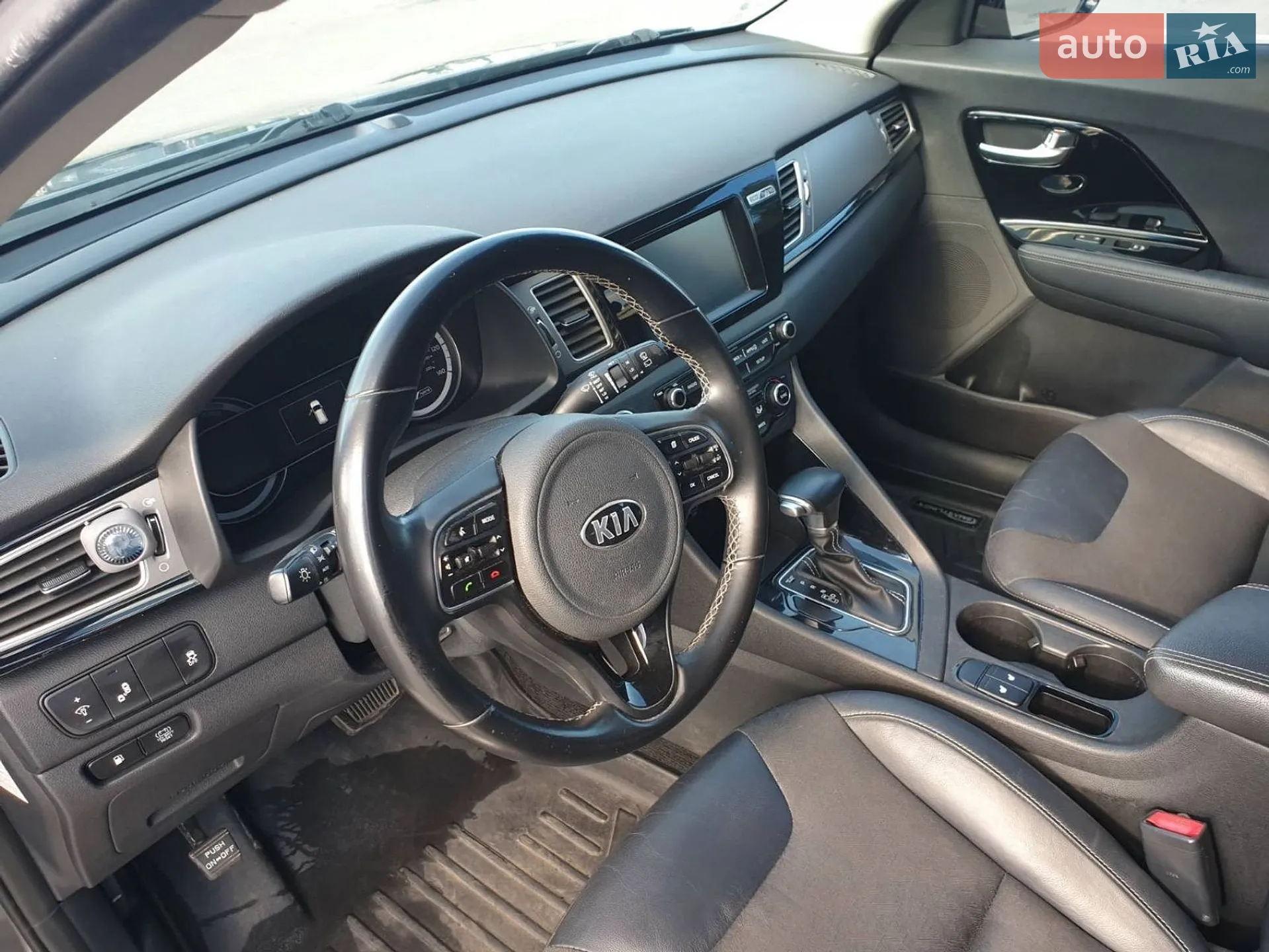 2017 Kia Niro - мініатюра 9