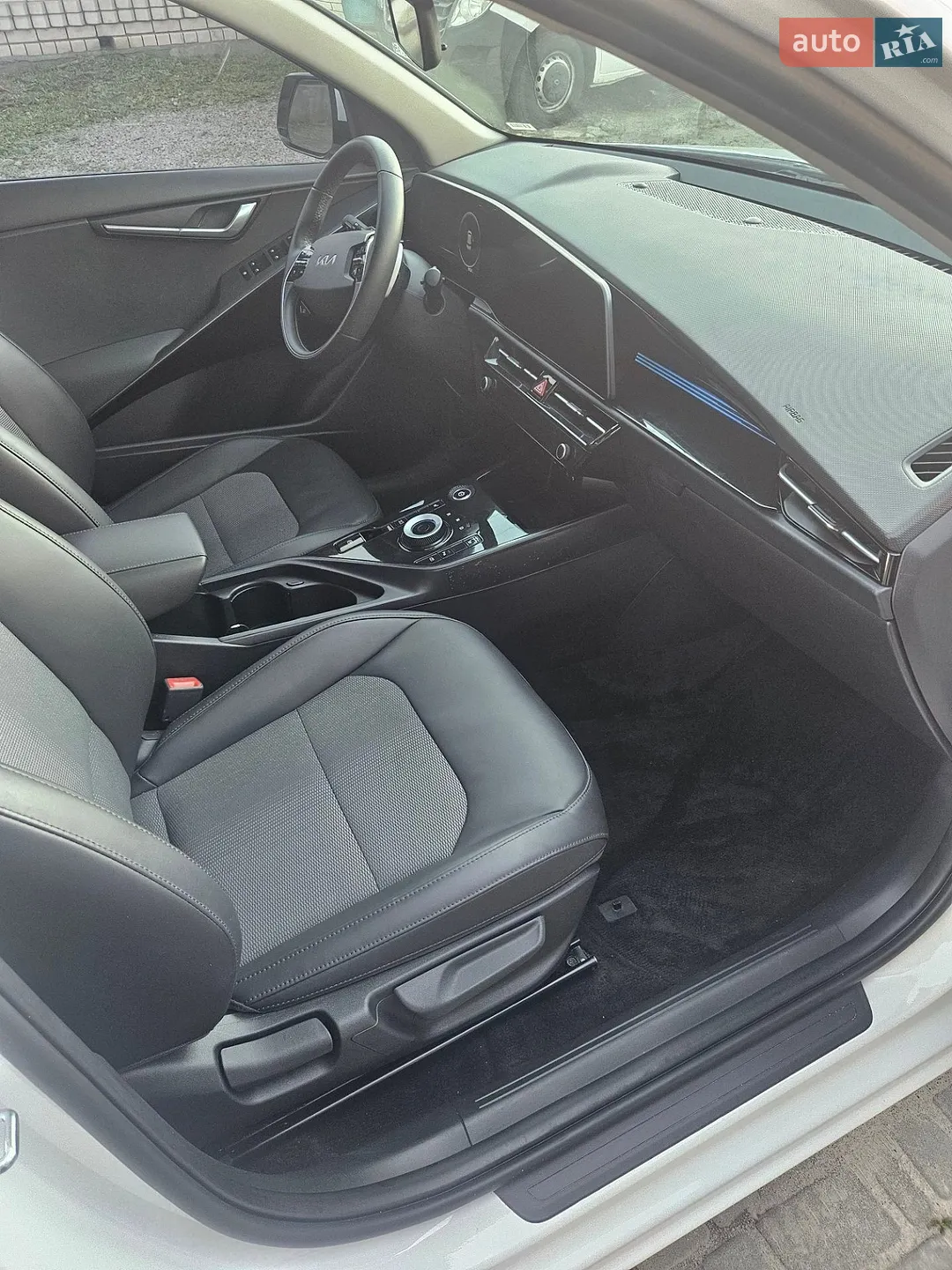2023 Kia Niro - мініатюра 25