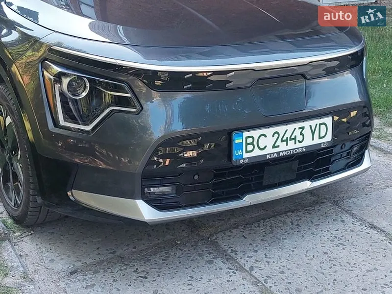 Kia Niro 2022 VIN KNDCR3L10P5028807 фото оголошення 2 з 44