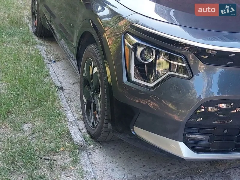 Kia Niro 2022 VIN KNDCR3L10P5028807 фото оголошення 3 з 44