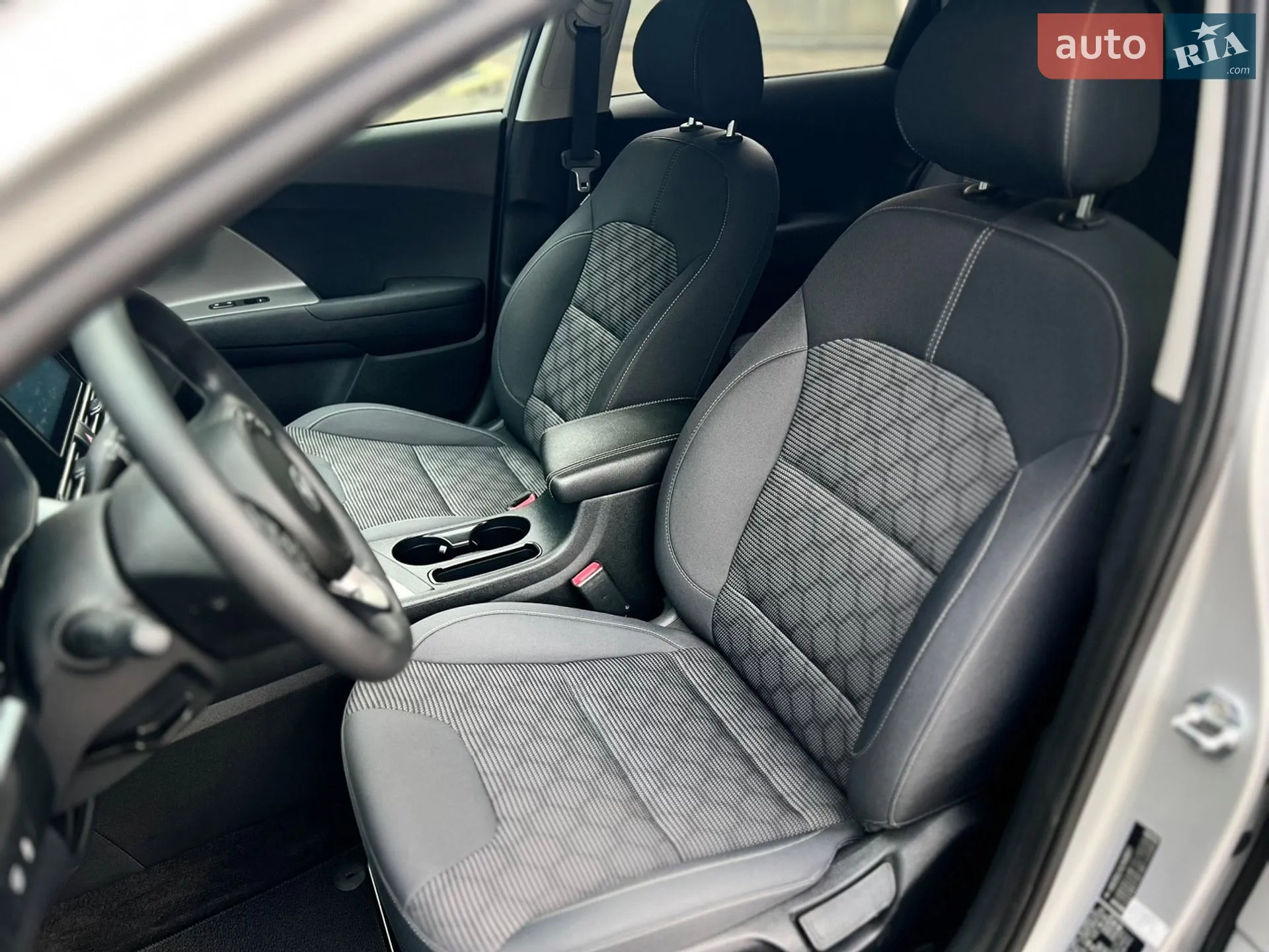 2020 Kia Niro - мініатюра 23