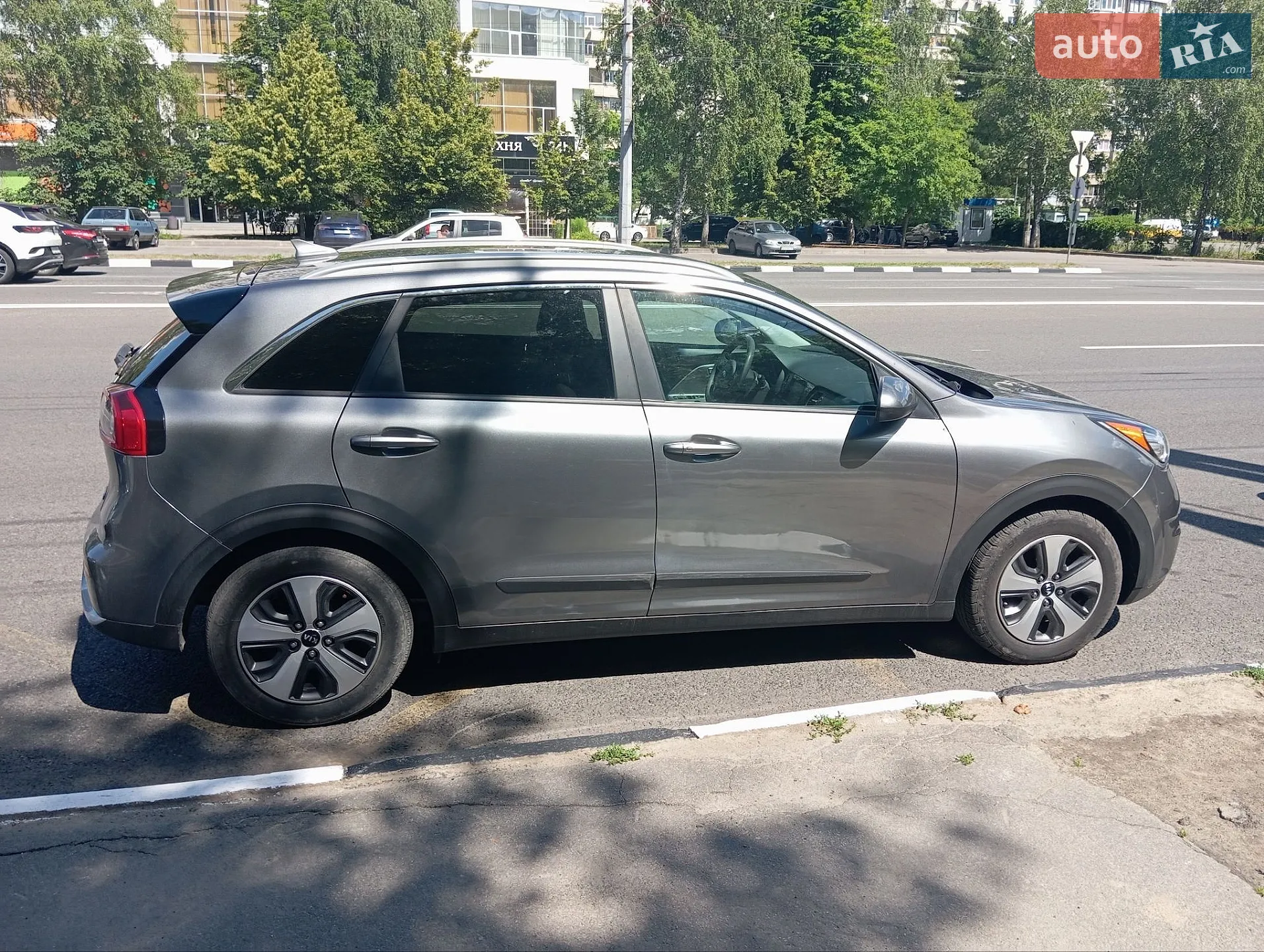 2017 Kia Niro - мініатюра 14