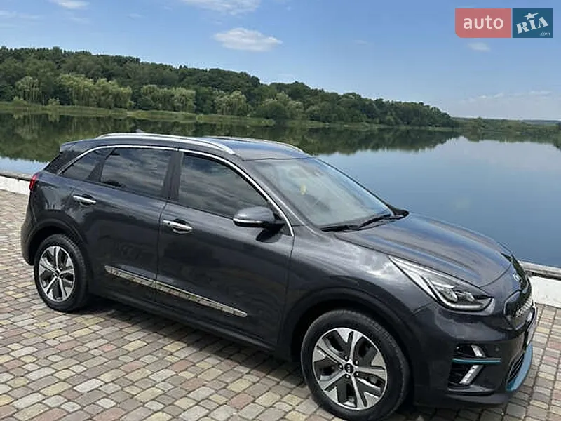 Kia Niro 2019 VIN KNACC81GFK5024838 фото оголошення 3 з 39