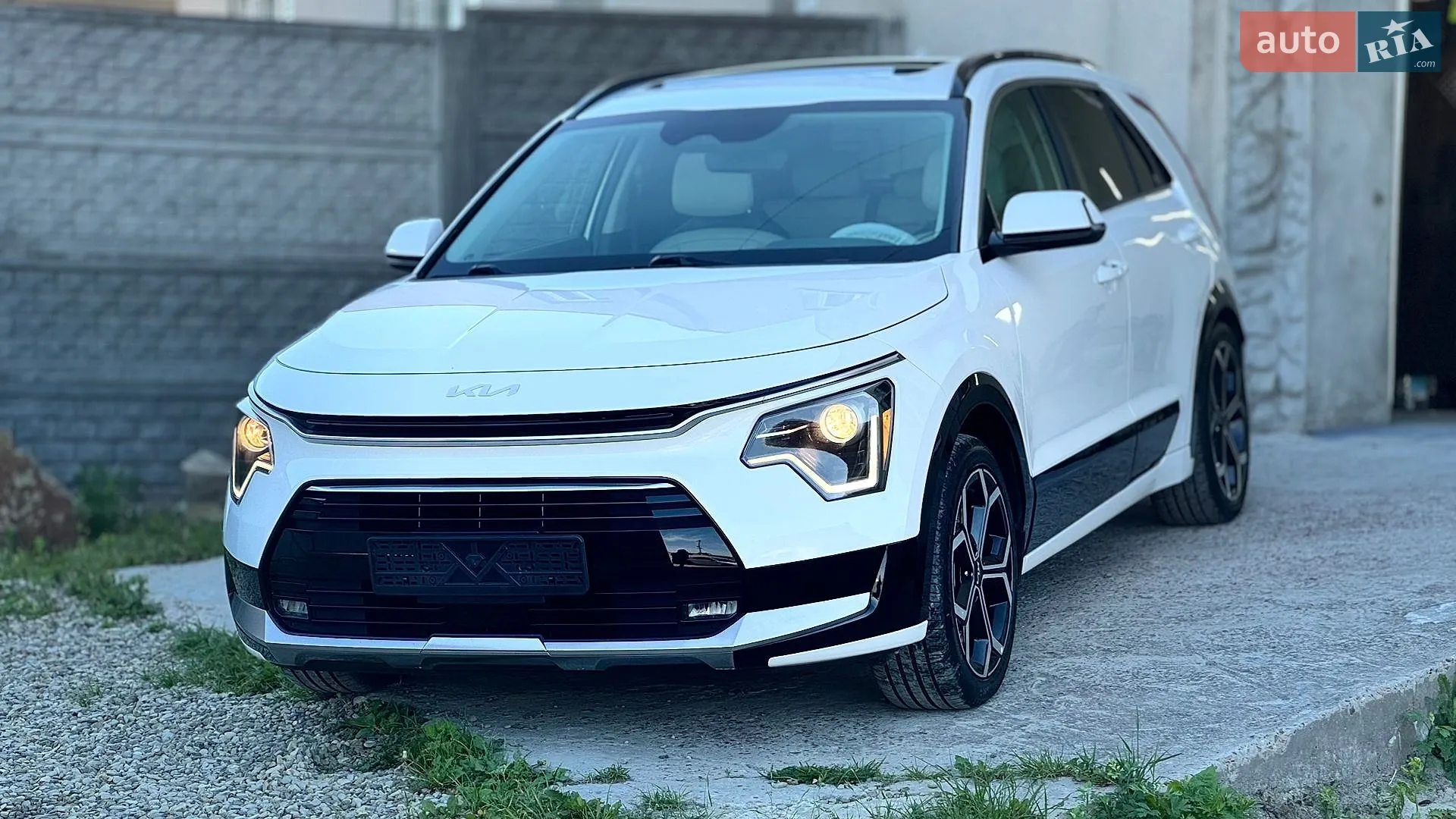 2022 Kia Niro - фото 1