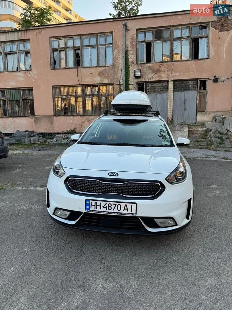2017 Kia Niro - фото 1
