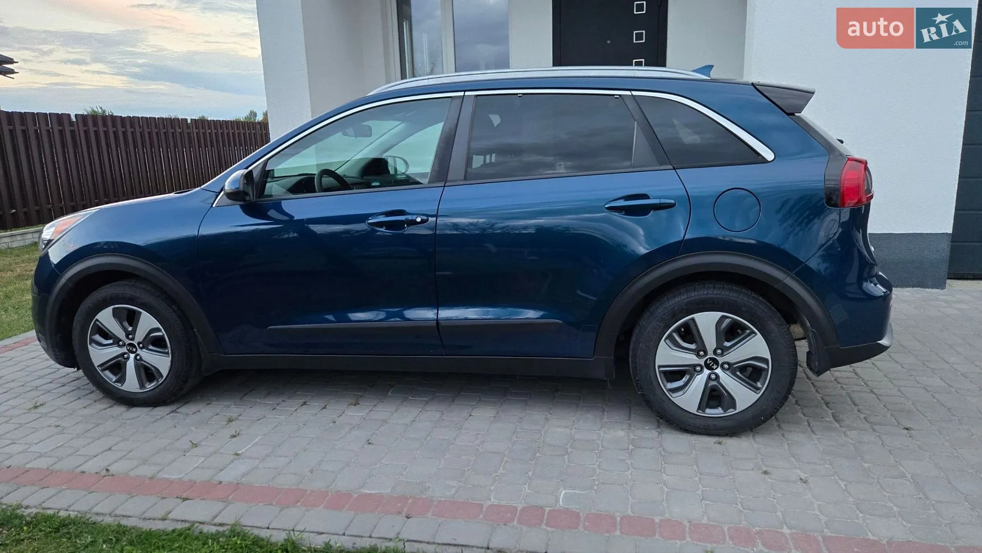 2018 Kia Niro - мініатюра 3