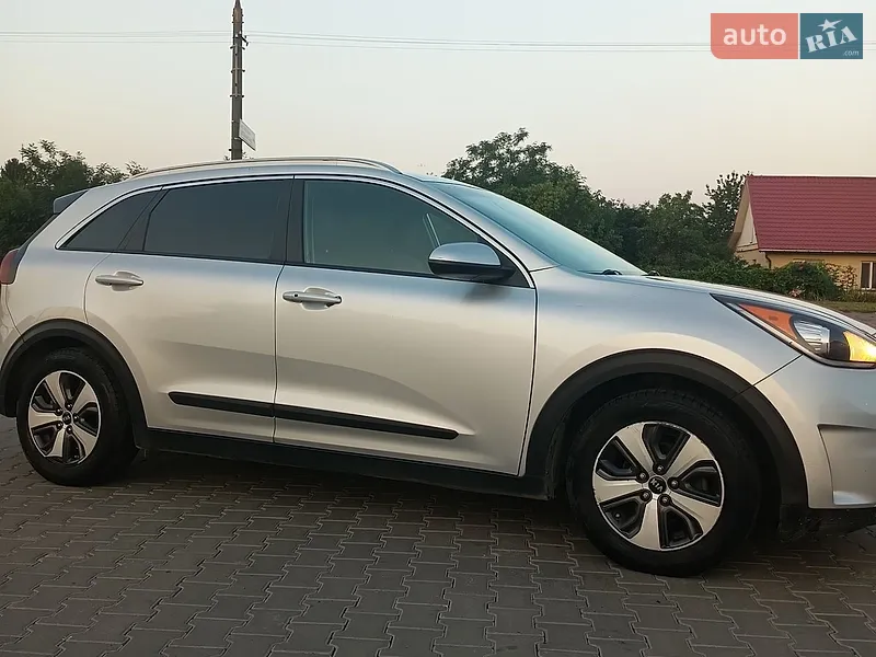 Kia Niro 2016
