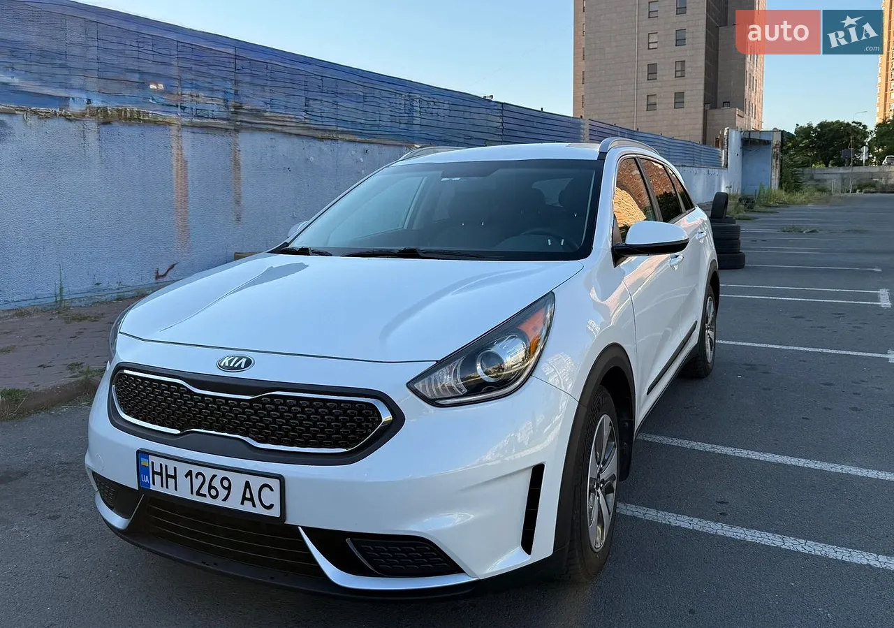 2017 Kia Niro - мініатюра 22
