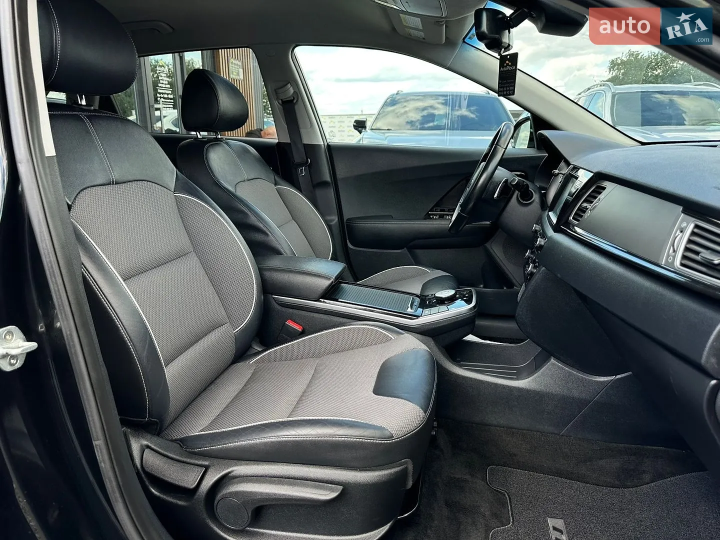 2019 Kia Niro - мініатюра 65