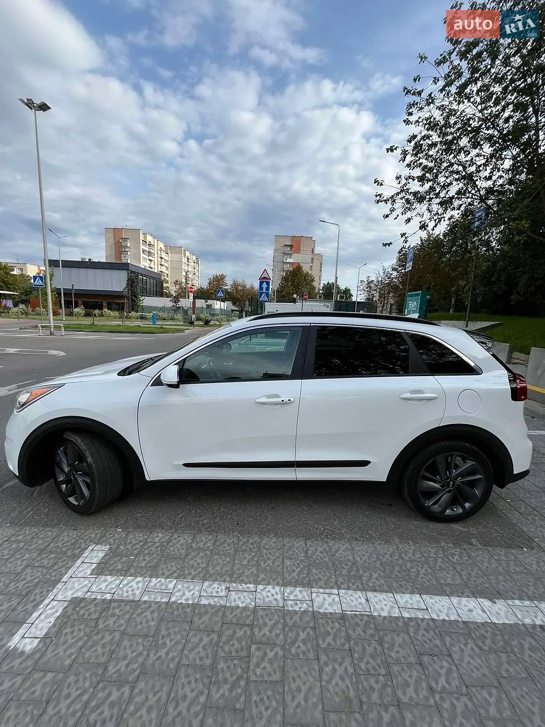 2017 Kia Niro - мініатюра 3