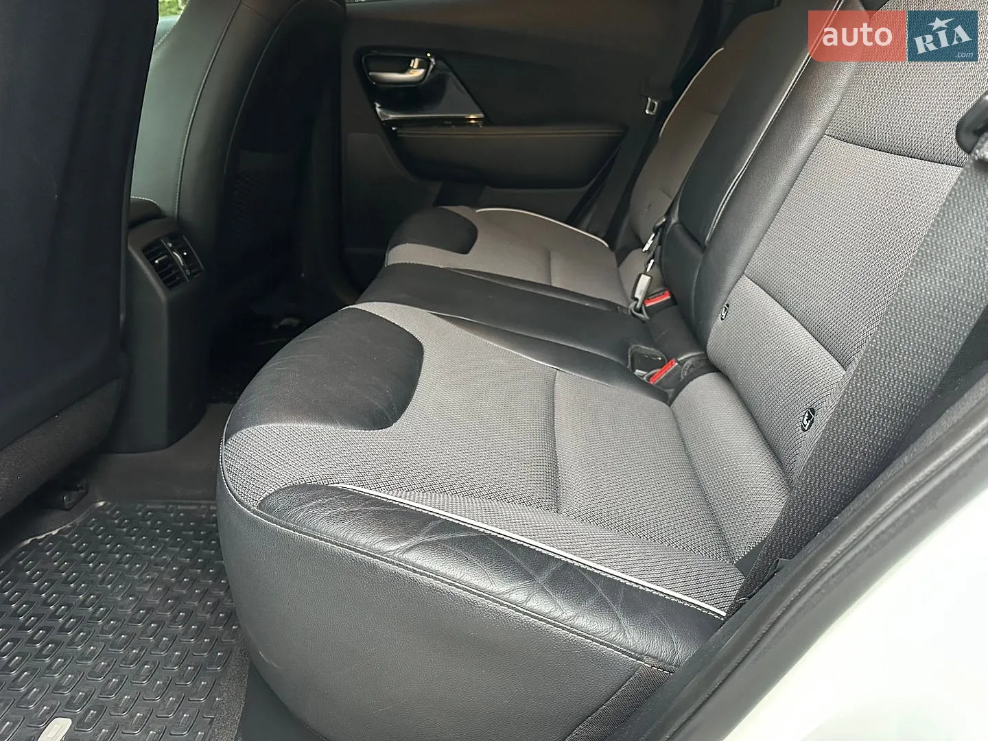 2015 Kia Sorento - мініатюра 48