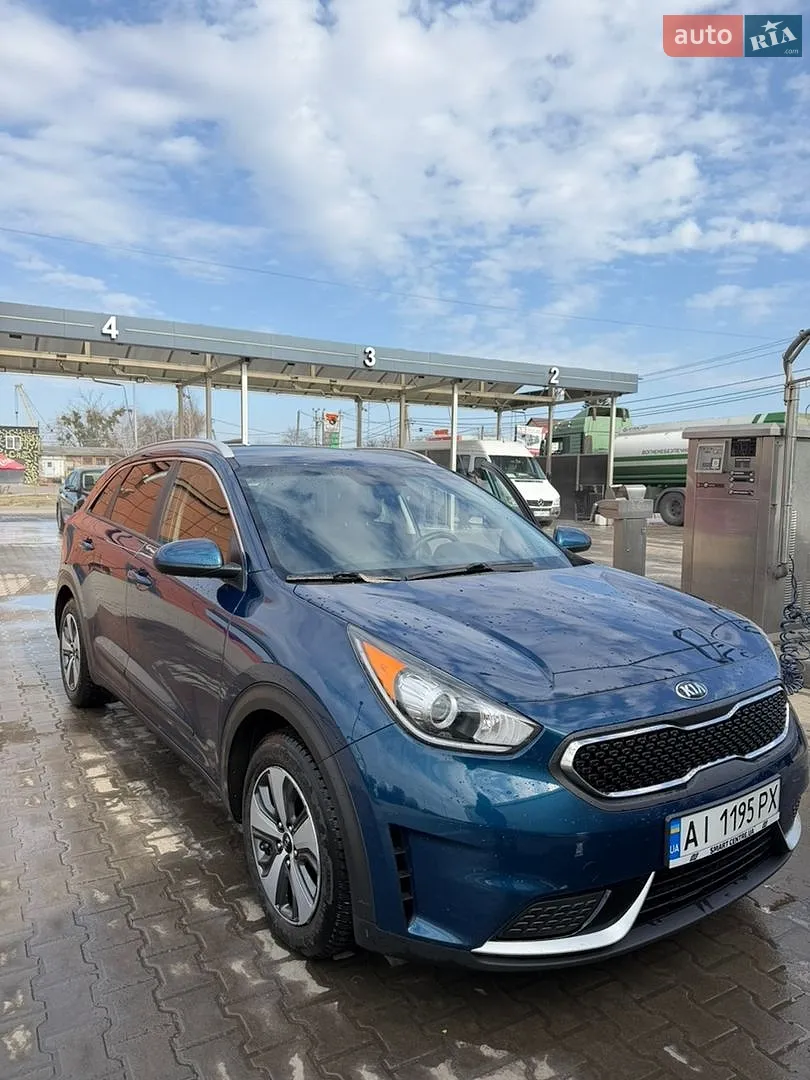 2017 Kia Niro - фото 1