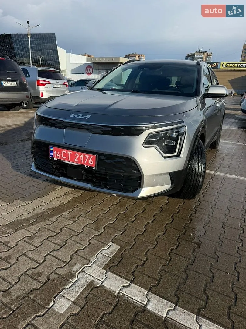 2024 Kia Niro - фото 1