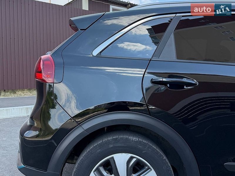 Внедорожник / Кроссовер Kia Niro 2018 в Киеве