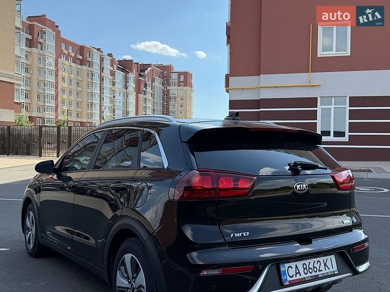 Внедорожник / Кроссовер Kia Niro 2018 в Киеве