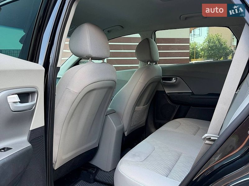 Внедорожник / Кроссовер Kia Niro 2018 в Киеве