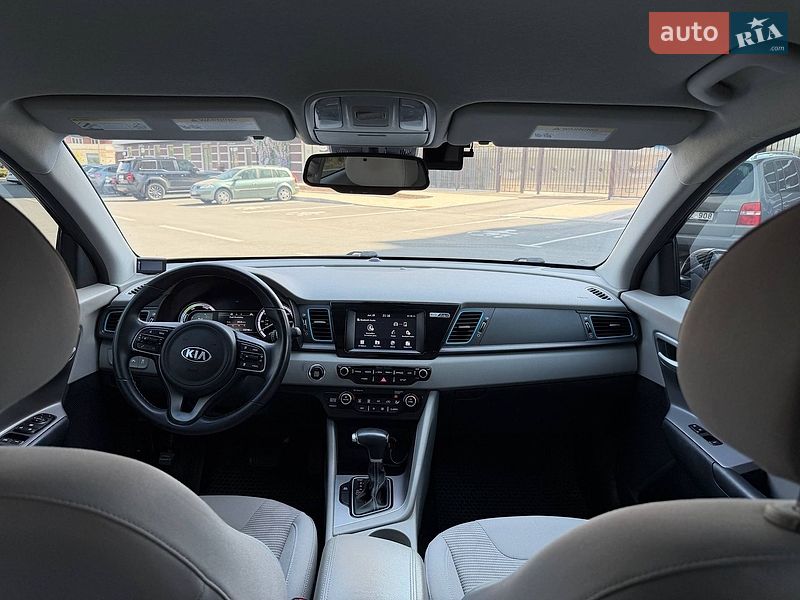 Внедорожник / Кроссовер Kia Niro 2018 в Киеве