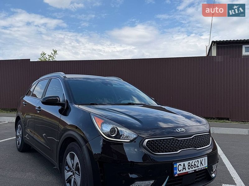 Внедорожник / Кроссовер Kia Niro 2018 в Киеве