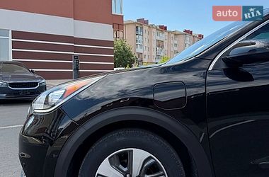 Внедорожник / Кроссовер Kia Niro 2018 в Киеве
