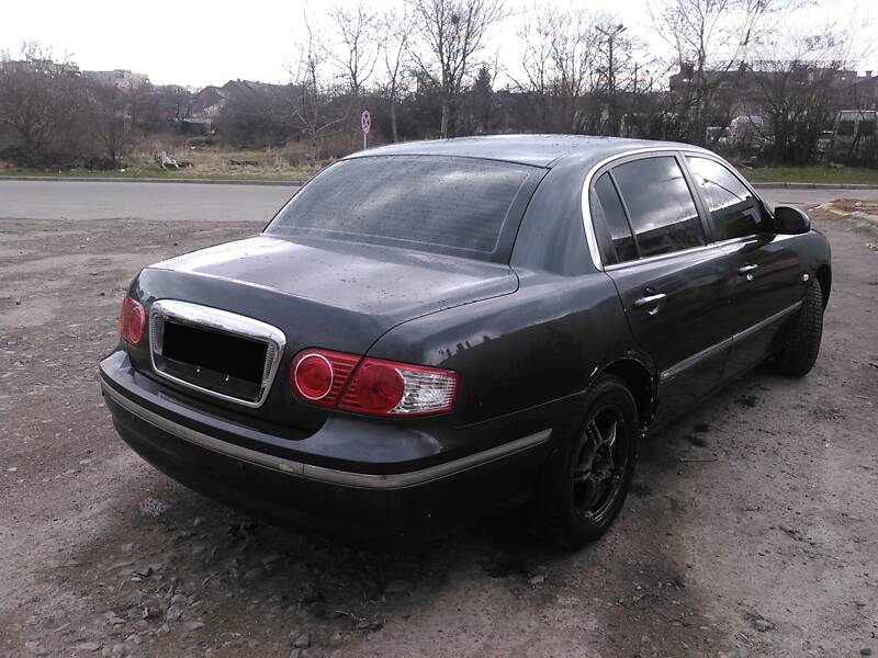 Седан Kia Opirus 2006 в Львові