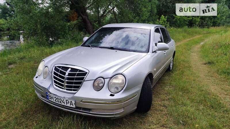 Седан Kia Opirus 2003 в 