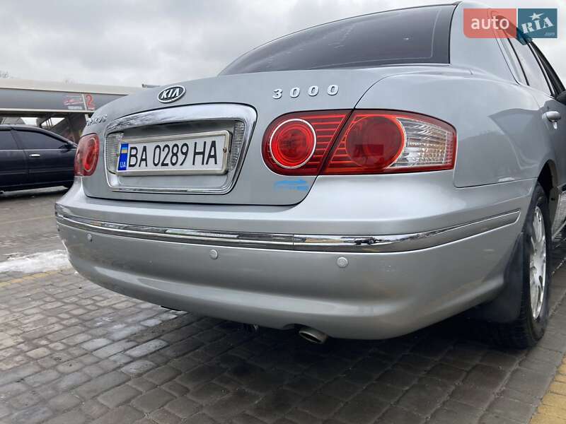 Седан Kia Opirus 2005 в Кропивницькому