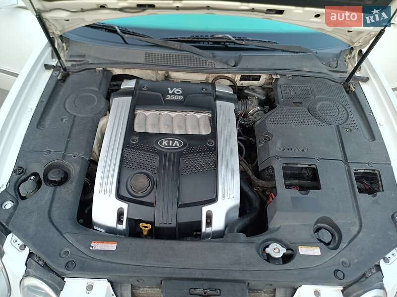 Седан Kia Opirus 2006 в Киеве