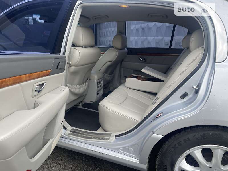 Седан Kia Opirus 2006 в Умани