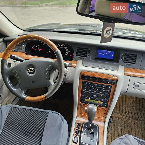 Седан Kia Opirus 2006 в Киеве