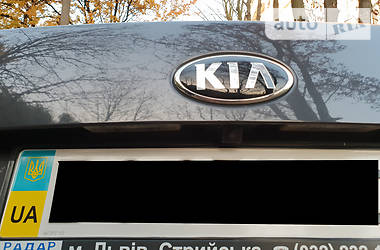 Седан Kia Optima 2012 в 