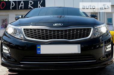 Седан Kia Optima 2015 в Одессе