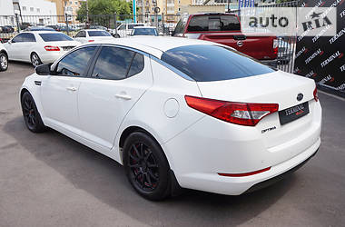 Седан Kia Optima 2012 в Одессе