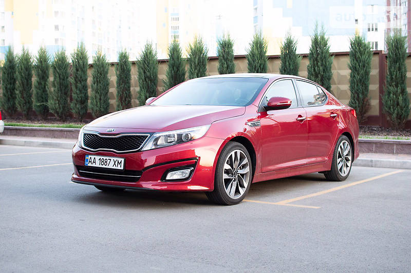 Седан Kia Optima 2015 в Киеве