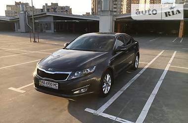 Седан Kia Optima 2013 в Киеве