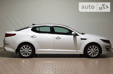 Седан Kia Optima 2015 в 
