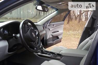 Седан Kia Optima 2016 в 