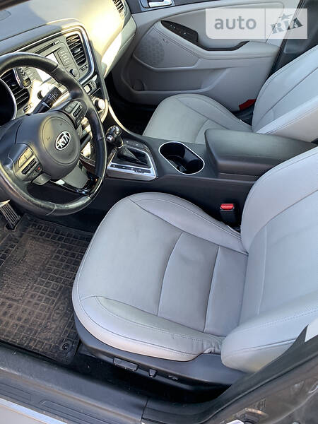 Седан Kia Optima 2014 в Кривому Розі