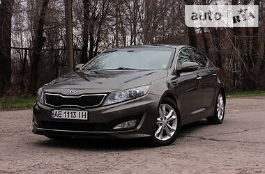 Седан Kia Optima 2013 в Житомире