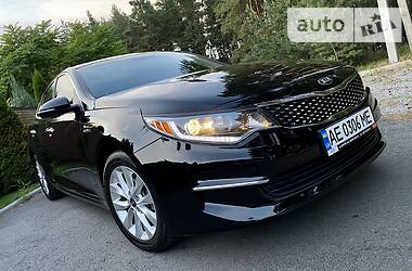 Седан Kia Optima 2016 в Дніпрі