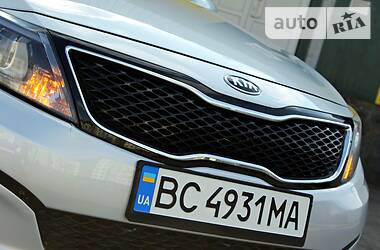 Седан Kia Optima 2014 в 