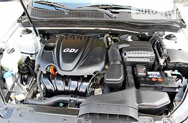 Седан Kia Optima 2014 в 
