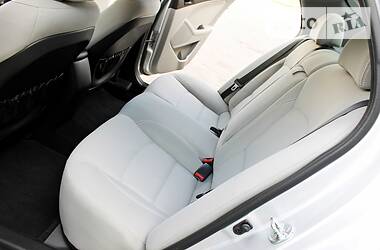 Седан Kia Optima 2014 в 