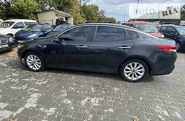 Седан Kia Optima 2016 в Херсоне