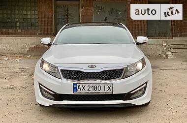 Седан Kia Optima 2013 в Харькове