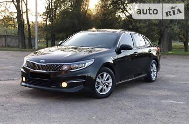 Седан Kia Optima 2016 в Измаиле