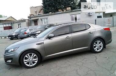 Седан Kia Optima 2013 в Запорожье