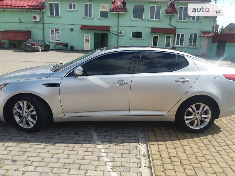 Седан Kia Optima 2013 в Луцьку